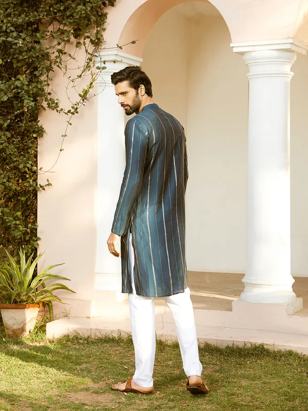 Sequins_Embroidered_Pure_Chanderi_Silk_Straight_Kurta