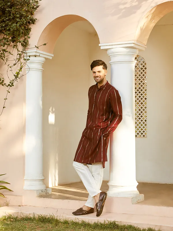 Men_Maroon_And_Gold_Chanderi_Silk_Sequins_Kurta_With_Pyjama
