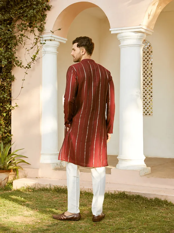Sequins_Embroidered_Pure_Chanderi_Silk_Straight_Kurta