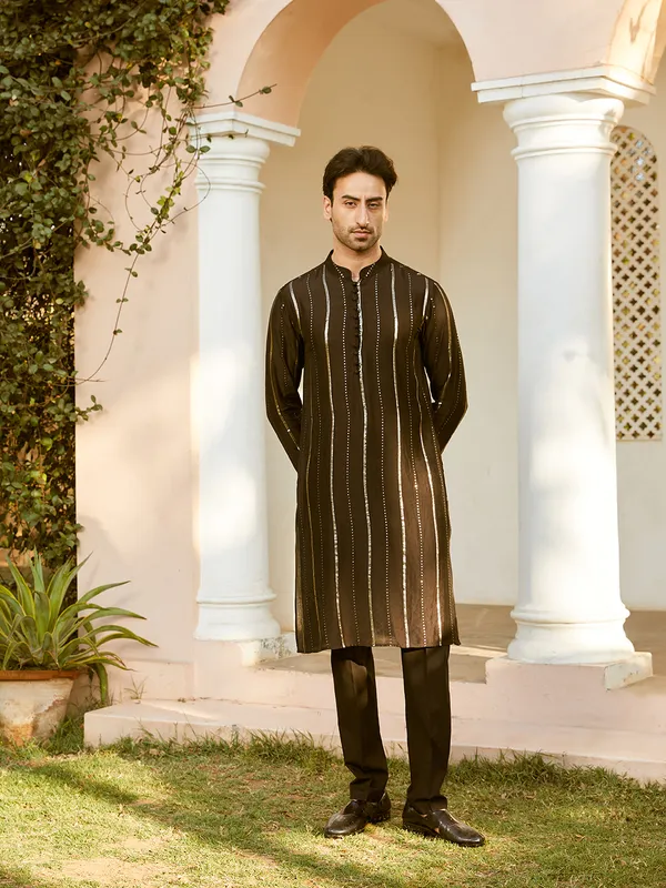 Men_Black_And_Gold_Chanderi_Silk_Sequins_Kurta_With_Pyjama