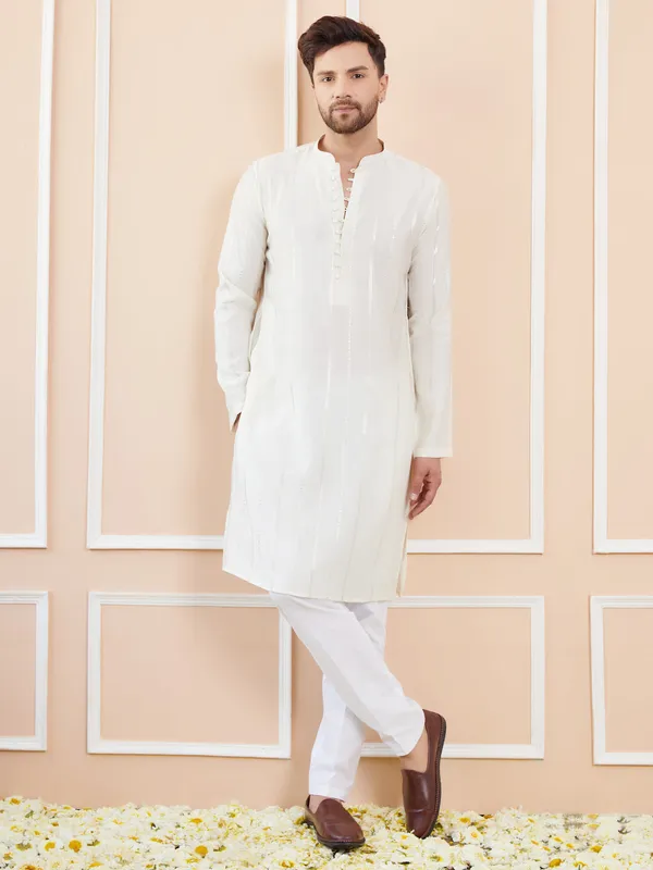 Off_White_and_Gold_Sequins_Embroidered_Chanderi_Silk_Straight_Kurta
