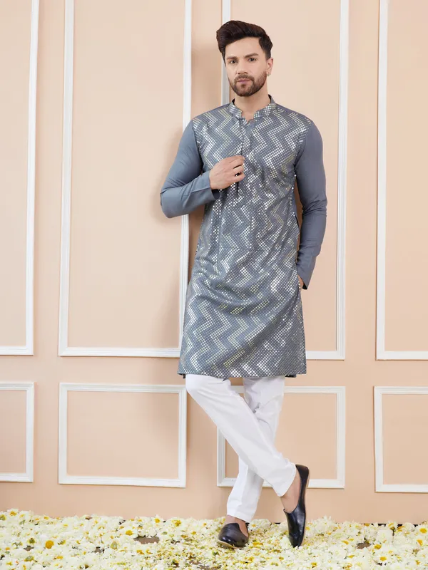 Grey_Embroidered_Rayon_Straight_Kurta