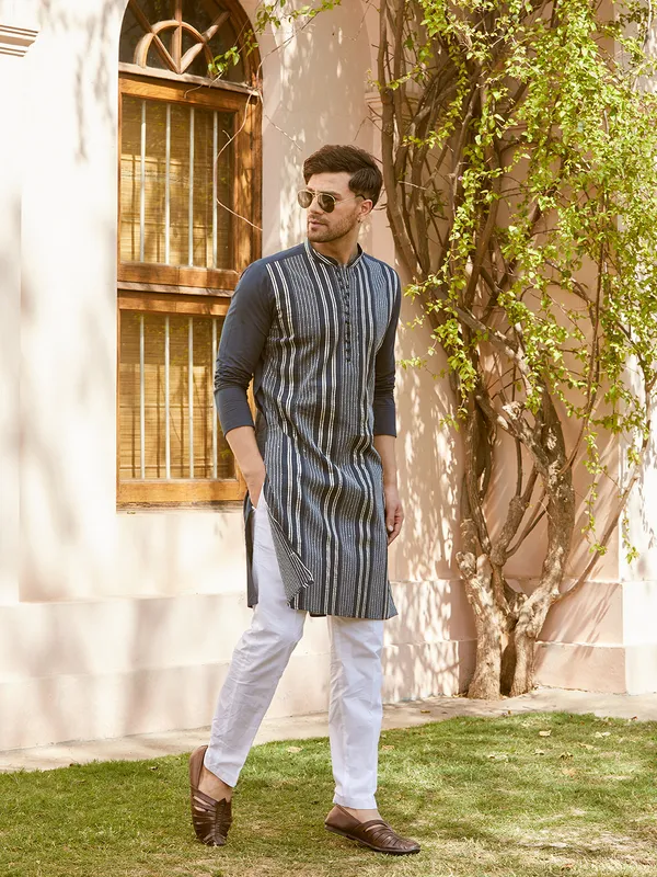Gota_Strips_and_Sequins_Embroidered_Pure_Cotton_Straight_Kurta