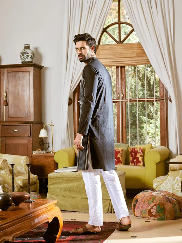 Men_Black_Cotton_Pintex_Design_Sequins_Kurta_With_Pyjama