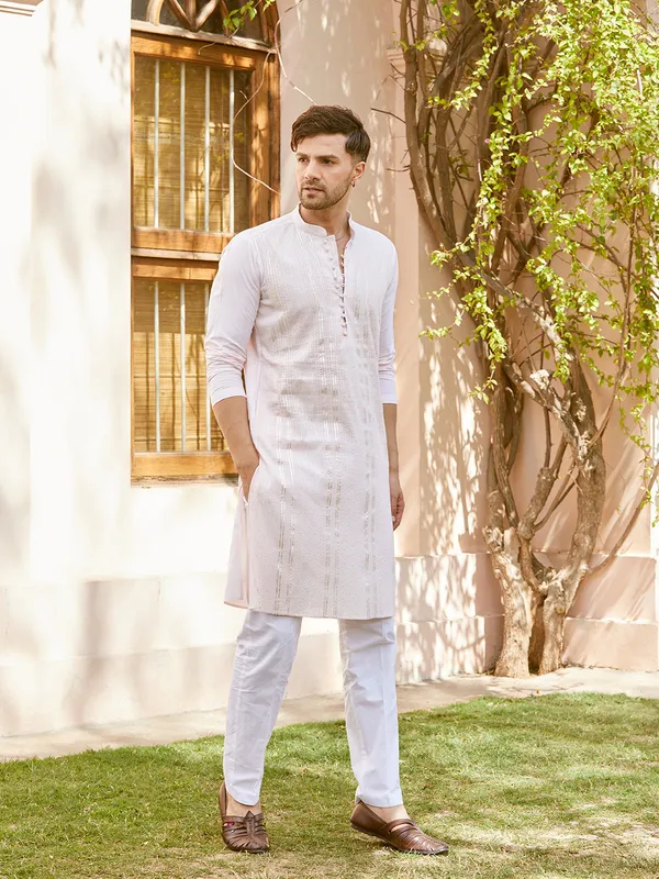 Gota_Strips_and_Thread_Worked_Pure_Cotton_Straight_Kurta