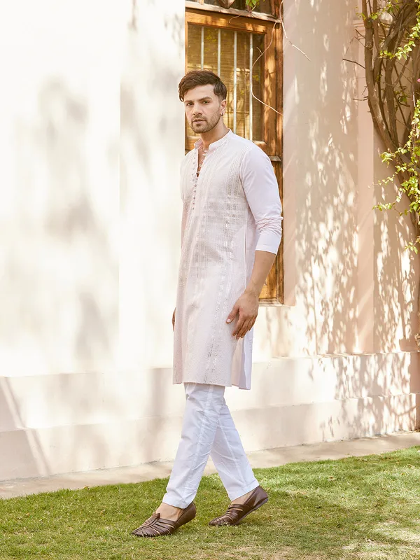 Gota_Strips_and_Thread_Worked_Pure_Cotton_Straight_Kurta