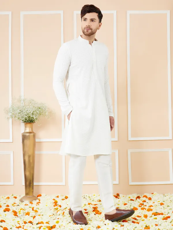 Men_White_Embroidered_Sequined_Rayon_Kurta_Set