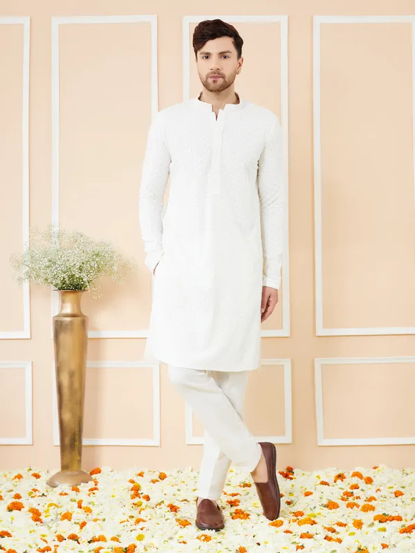White_Sequins_Embroidered_Rayon_Kurta