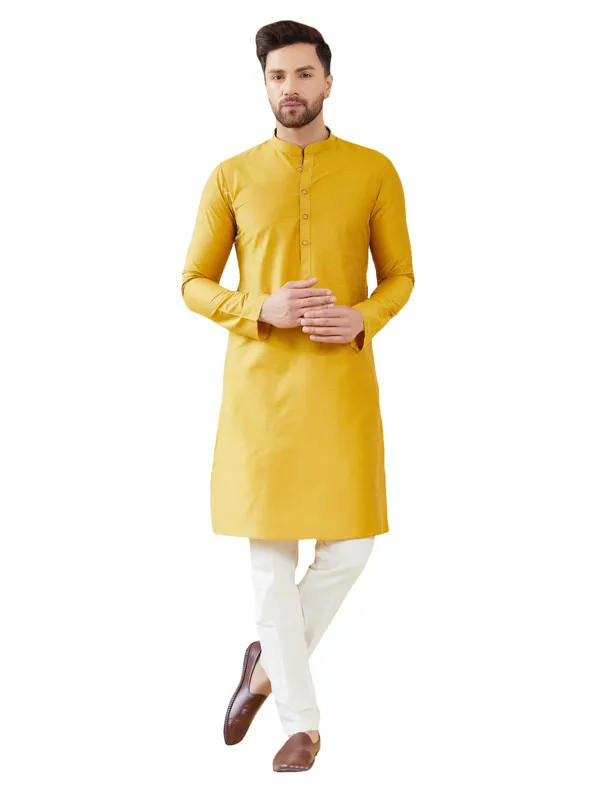 Yellow_Cotton_Solid_Straight_Kurta_With_Pyjama