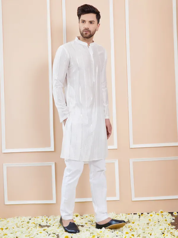 Off_White_Sequins_Embroidered_Chanderi_Silk_Straight_Kurta_with_Pyjama