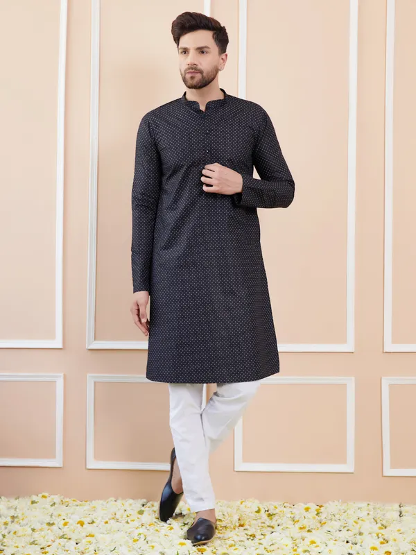 Black_Printed_Cotton_Straight_Kurta_With_Pyjama