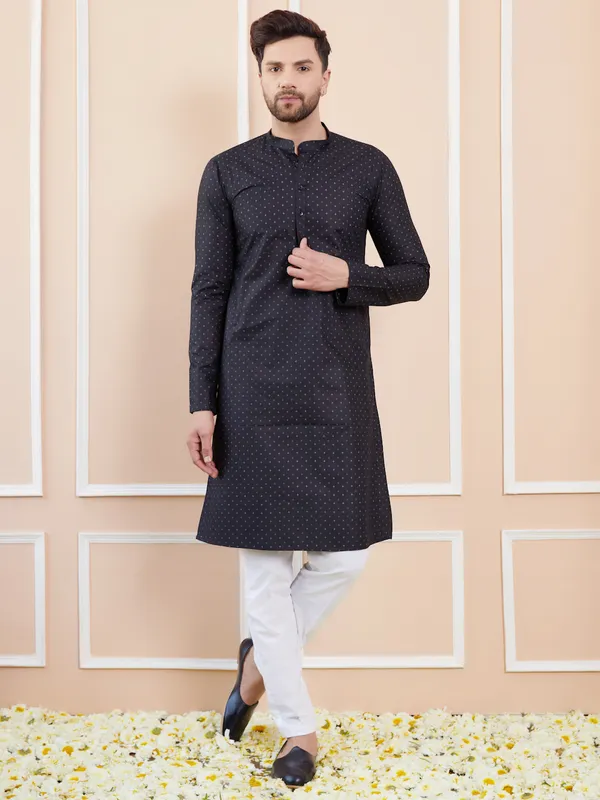 Black_Printed_Cotton_Straight_Kurta_With_Pyjama