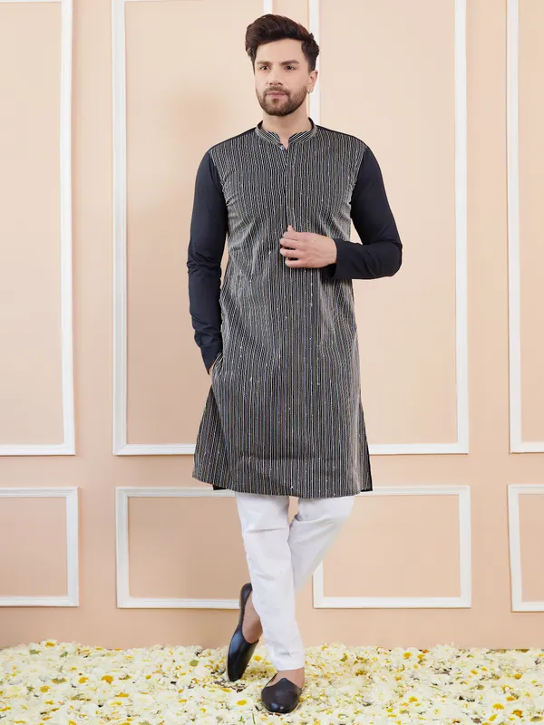 Black_Sequins_And_Thread_Worked_Cotton_Straight_Kurta_With_Pyjama
