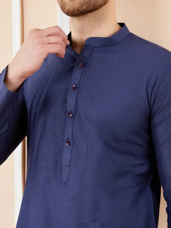 Blue_Cotton_Solid_Straight_Kurta_with_Matching_Pyjama