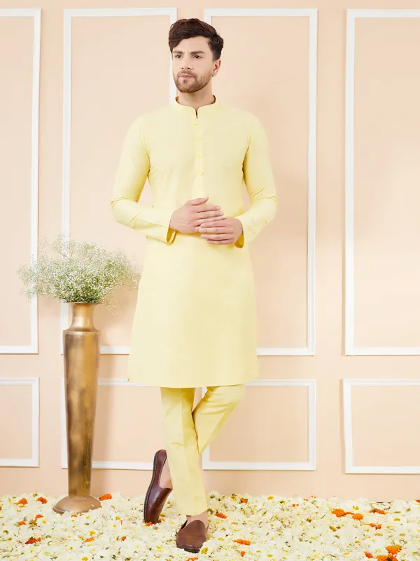Yellow_Cotton_Solid_Straight_Kurta_with_Matching_Pyjama