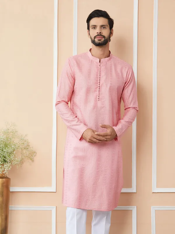 Pink_Embroidered_Thread_Work_Sequinned_Chanderi_Silk_Straight_Kurta