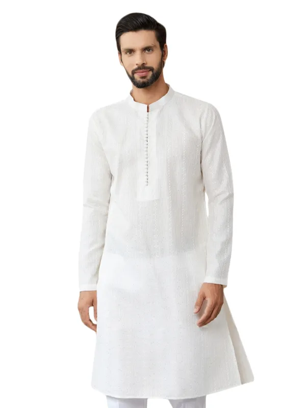 Off_White_Embroidered_Thread_Work_Sequinned_Chanderi_Silk_Straight_Kurta