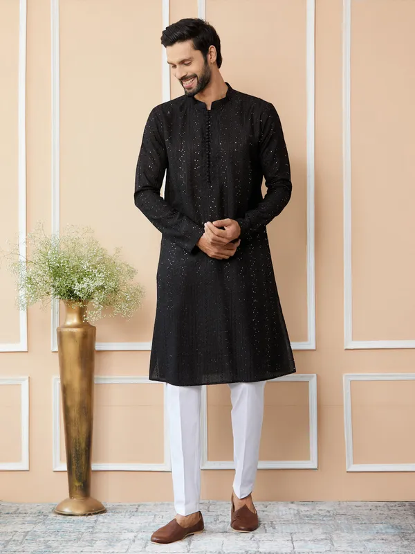 Black_Embroidered_Thread_Work_Sequinned_Chanderi_Silk_Straight_Kurta