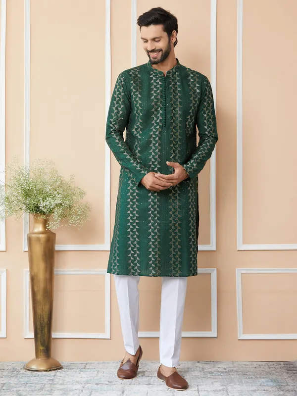 Green_Embroidered_Thread_Work_Sequinned_Chanderi_Silk_Straight_Kurta_with_Pyjama