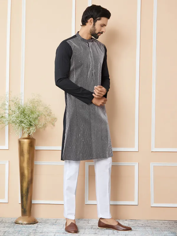 Black_Thread_&_Sequin_Worked_Pure_Cotton_Straight_Kurta_With_Pyjama