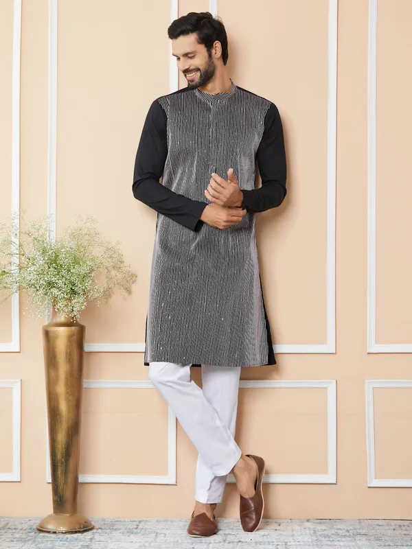 Black_Thread_&_Sequin_Worked_Pure_Cotton_Straight_Kurta
