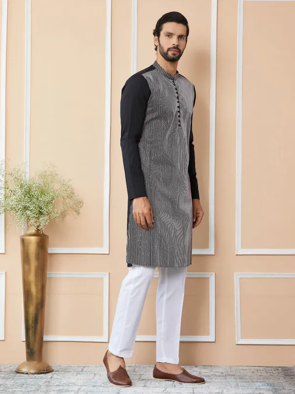 Black_Thread_&_Sequin_Worked_Pure_Cotton_Straight_Kurta