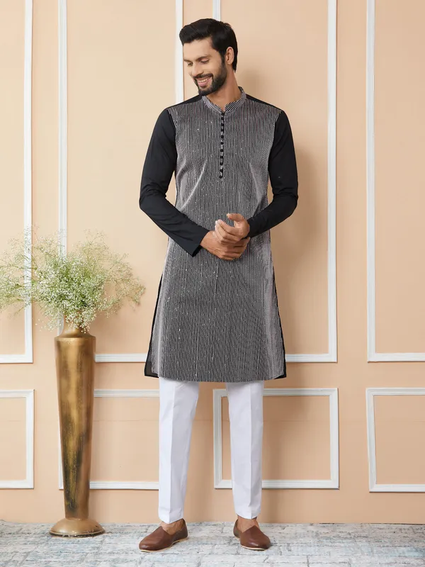 Black_Thread_&_Sequin_Worked_Pure_Cotton_Straight_Kurta