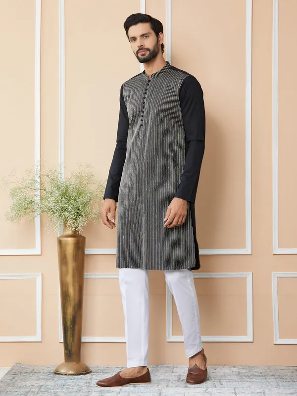 Black_Thread_&_Sequin_Worked_Pure_Cotton_Straight_Kurta