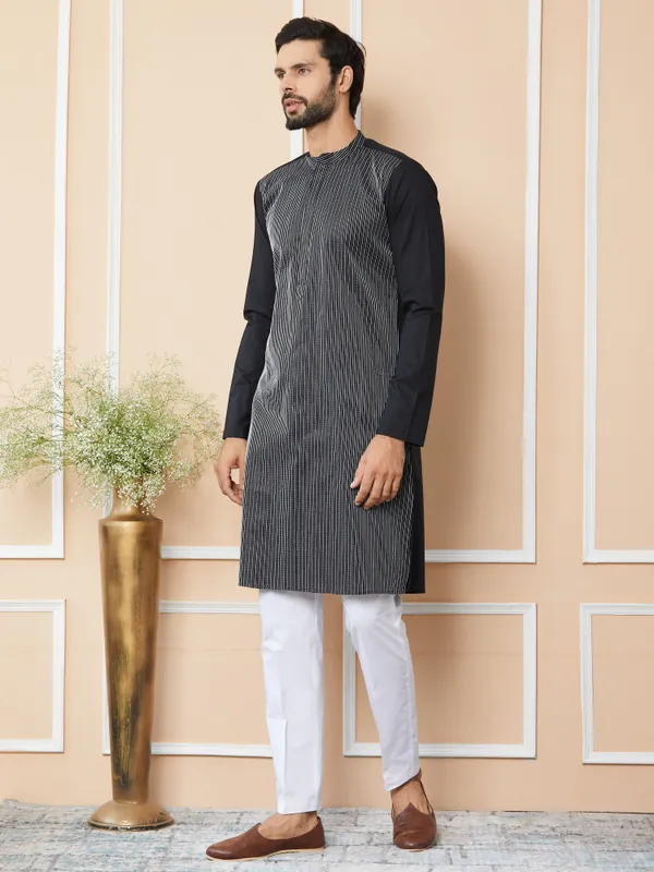 Black_Thread_Worked_Pure_Cotton_Straight_Kurta_with_Pyjama