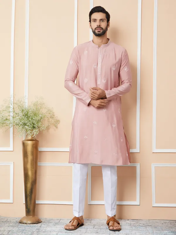 Classic_Rose_Embroidered_Pure_Chanderi_Silk_Straight_Kurta_With_Pyjama