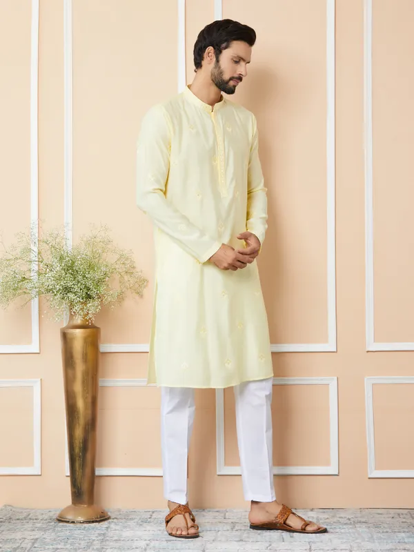 Light_Yellow_Embroidered_Pure_Chanderi_Silk_Straight_Kurta_With_Pyjama
