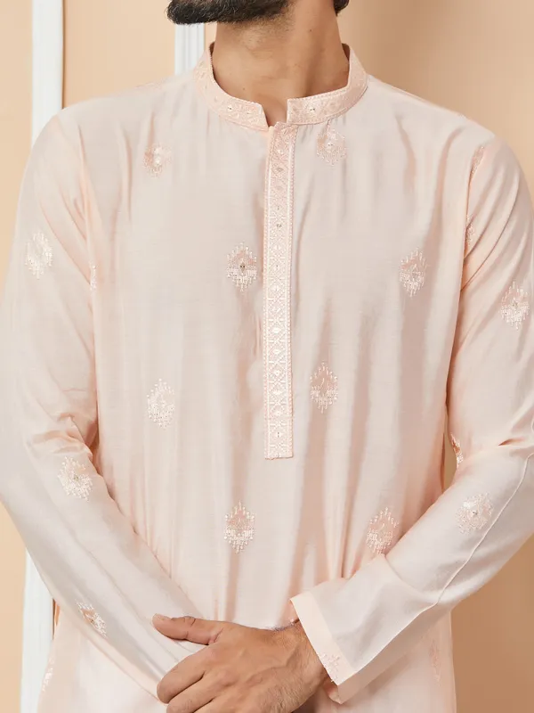 Peach_Embroidered_Pure_Chanderi_Silk_Straight_Kurta_With_Pyjama