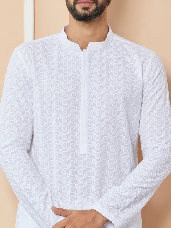 White_Embroidered_Chikankari_Pure_Cotton_Straight_Kurta_with_Pyjama