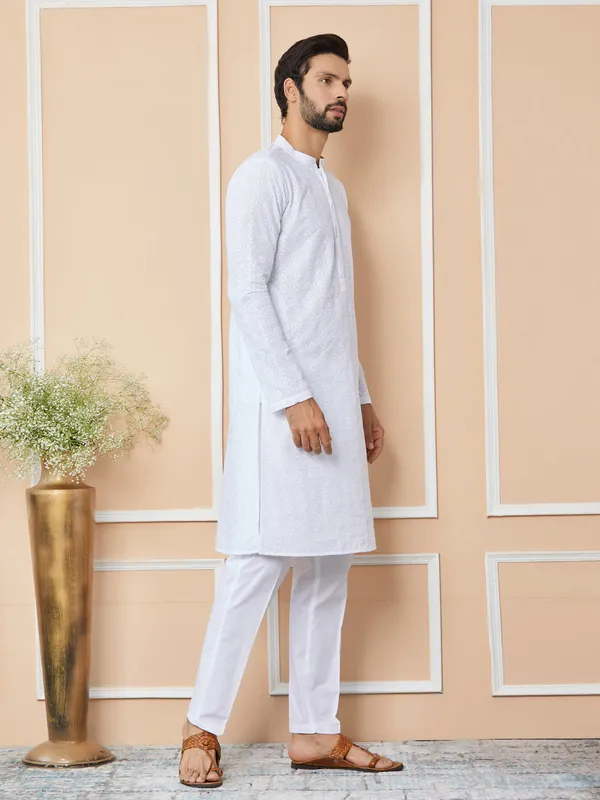 White_Embroidered_Chikankari_Pure_Cotton_Straight_Kurta_with_Pyjama