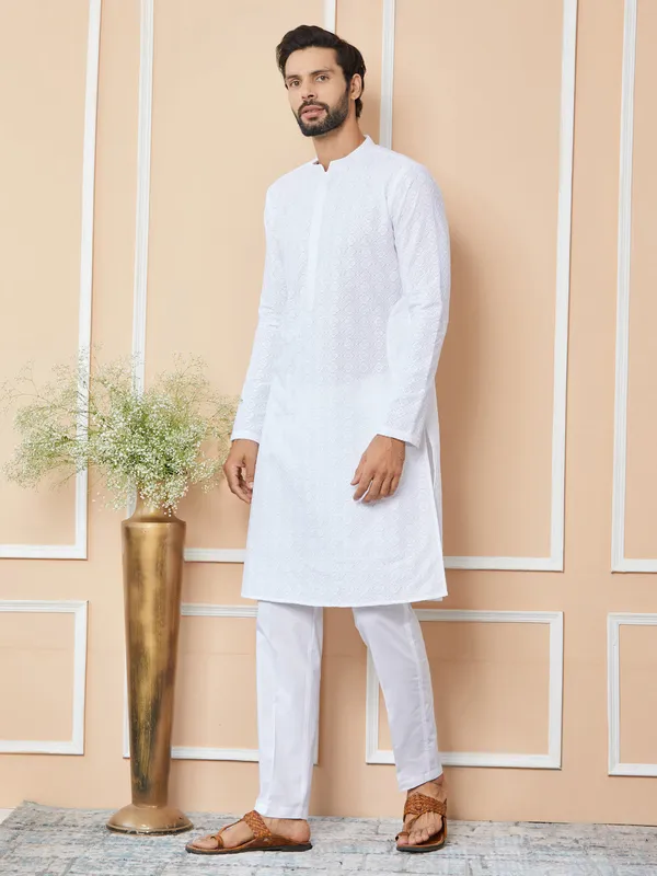 White_Embroidered_Chikankari_Pure_Cotton_Straight_Kurta_with_Pyjama