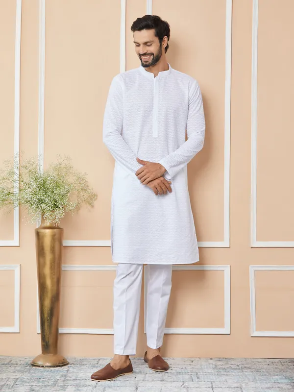 White_Embroidered_Chikankari_Pure_Cotton_Straight_Kurta_with_Pyjama
