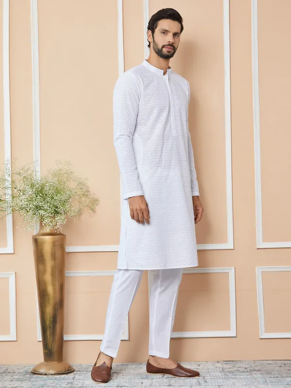 White_Embroidered_Chikankari_Pure_Cotton_Straight_Kurta_with_Pyjama