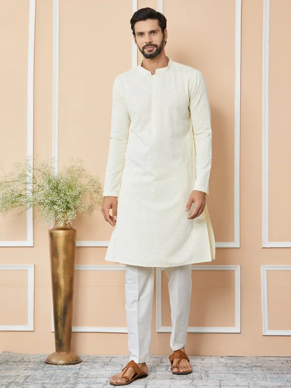 Cream_Embroidered_Chikankari_Rayon_Straight_Kurta