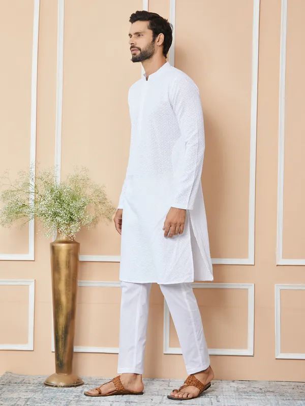 White_Embroidered_Chikankari_Pure_Cotton_Straight_Kurta_with_Pyjama