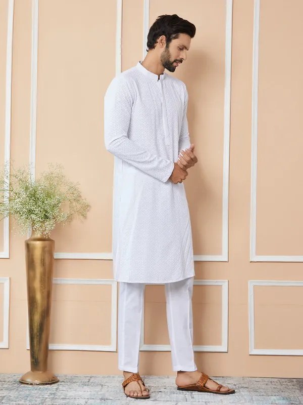 White_Embroidered_Chikankari_Pure_Cotton_Straight_Kurta_with_Pyjama