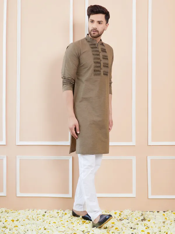 Dust_Cotton_Straight_Kurta_With_Pintuck_Yoke_Neckline_&_Pyjama