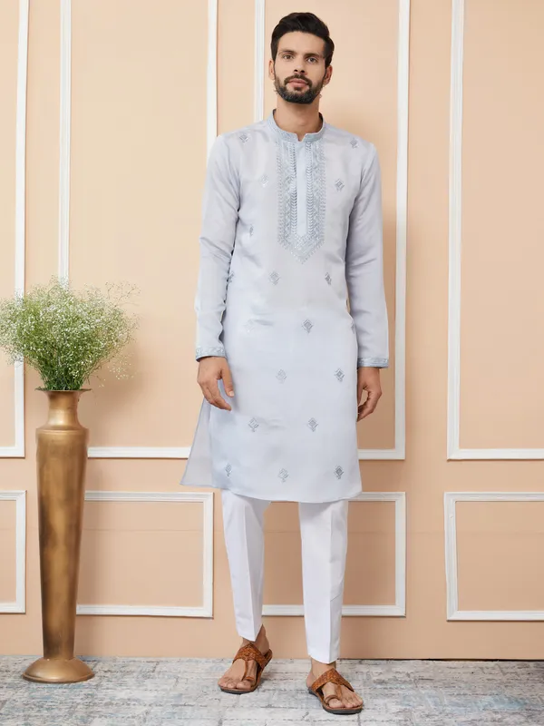 Pastel_Blue_Embroidered_Chanderi_Silk_Straight_Kurta_With_Pyjama