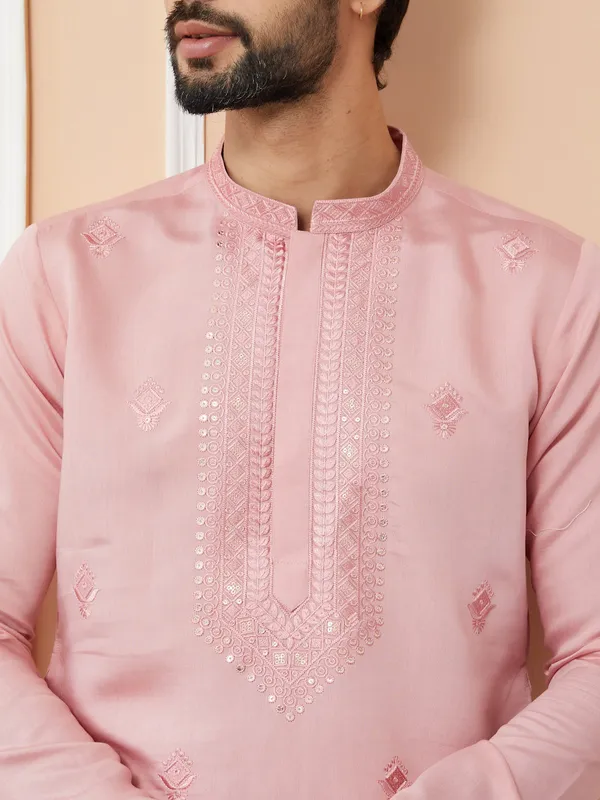 Pale_Rose_Embroidered_Chanderi_Silk_Straight_Kurta