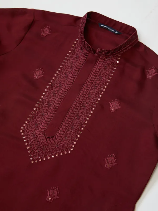 Dark_Maroon_Embroidered_Chanderi_Silk_Straight_Kurta_with_Pyjama