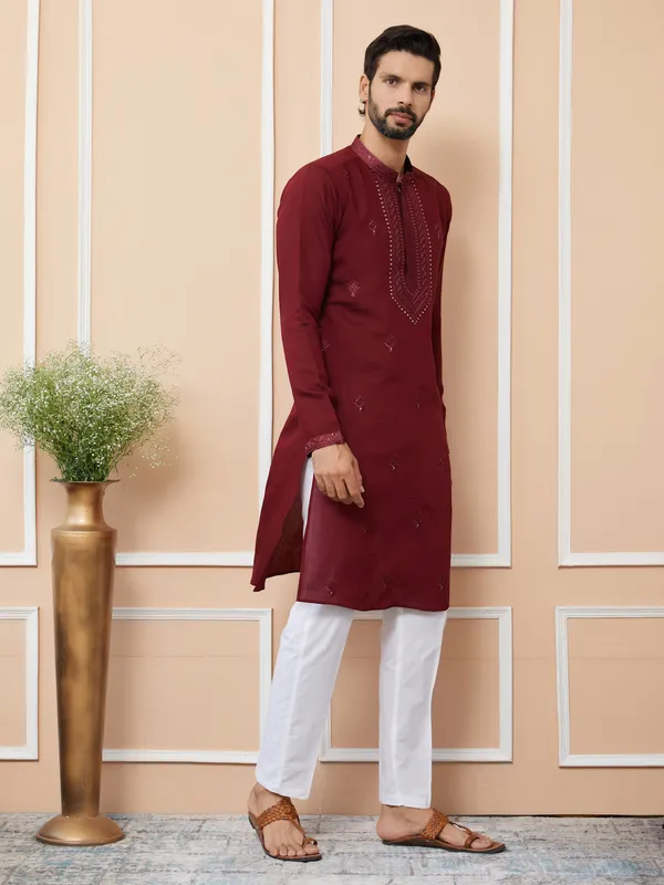 Dark_Maroon_Embroidered_Chanderi_Silk_Straight_Kurta_With_Pyjama
