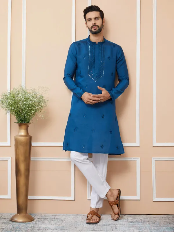 Dark_Blue_Embroidered_Chanderi_Silk_Straight_Kurta