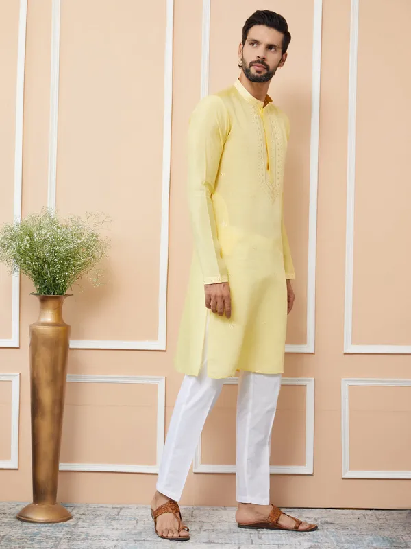 Yellow_Embroidered_Chanderi_Silk_Straight_Kurta_with_Pyjama