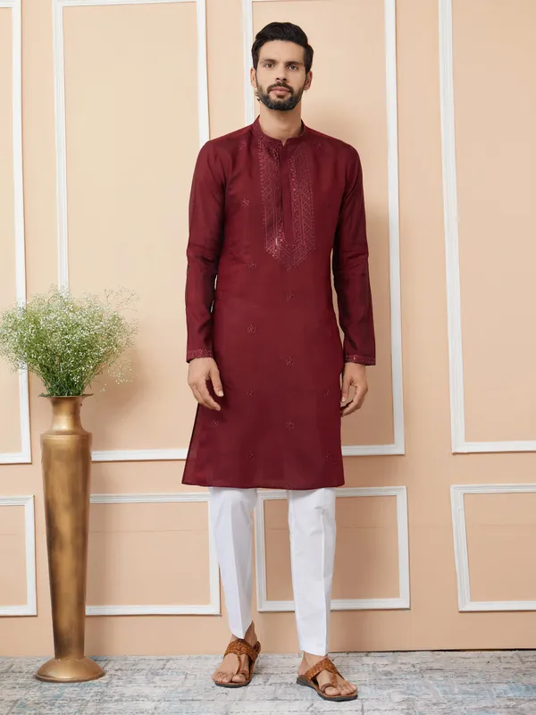 Maroon_Embroidered_Chanderi_Silk_Straight_Kurta_with_Pyjama
