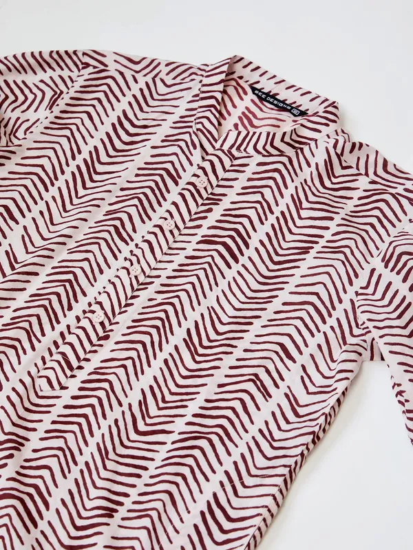 Baby_Pink-Brown_Printed_Pure_Cotton_Straight_Kurta_with_Pyjama