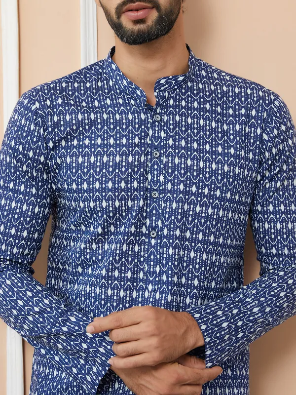 Blue_Printed_Pure_Cotton_Straight_Kurta_With_Pyjama